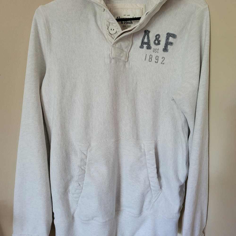 4/$10 Sale! Abercrombie and Fitch Sweater Medium